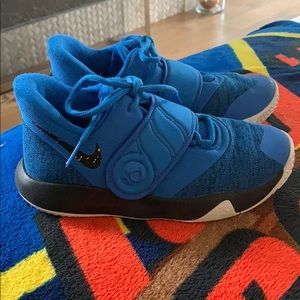 Nike KD Trey 5 VI Kid’s Basketball Shoe